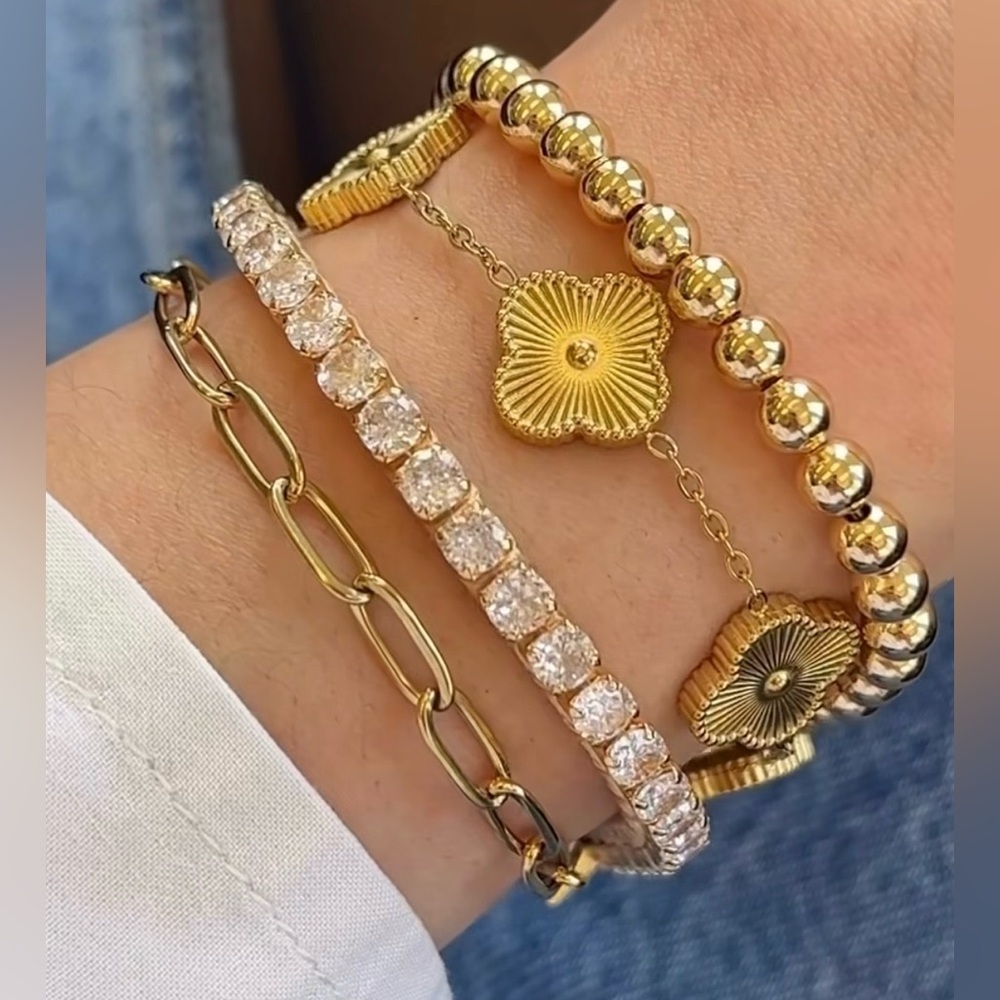 VICTORIA EMERSON BRACELET